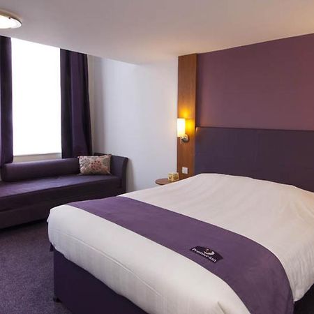 Premier Inn Bournemouth East מראה חיצוני תמונה