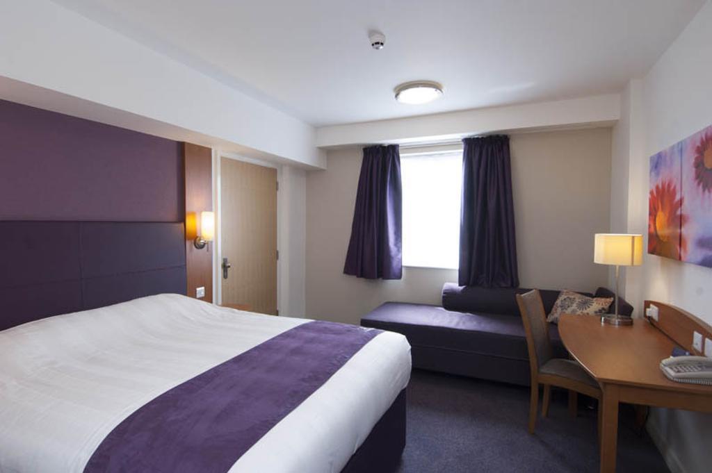 Premier Inn Bournemouth East חדר תמונה